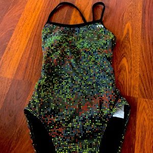 TYR size 30 one piece bathing suit
